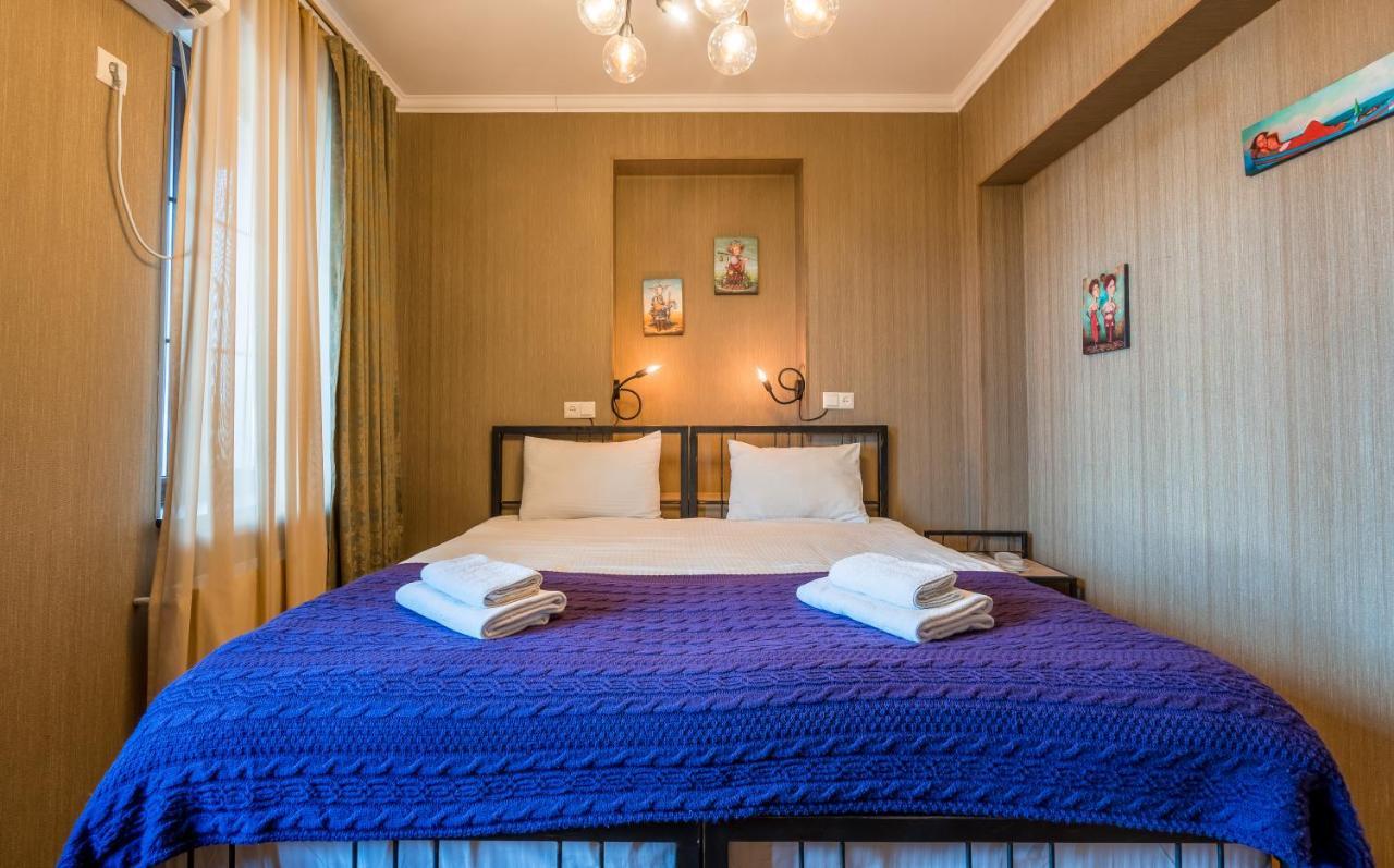 Hotel At Gomi 19 Tbilisi Exterior photo