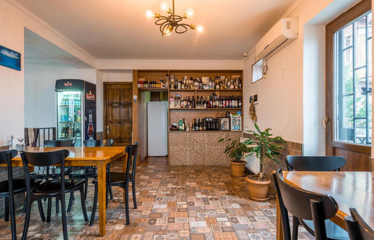 Hotel At Gomi 19 Tbilisi Exterior photo
