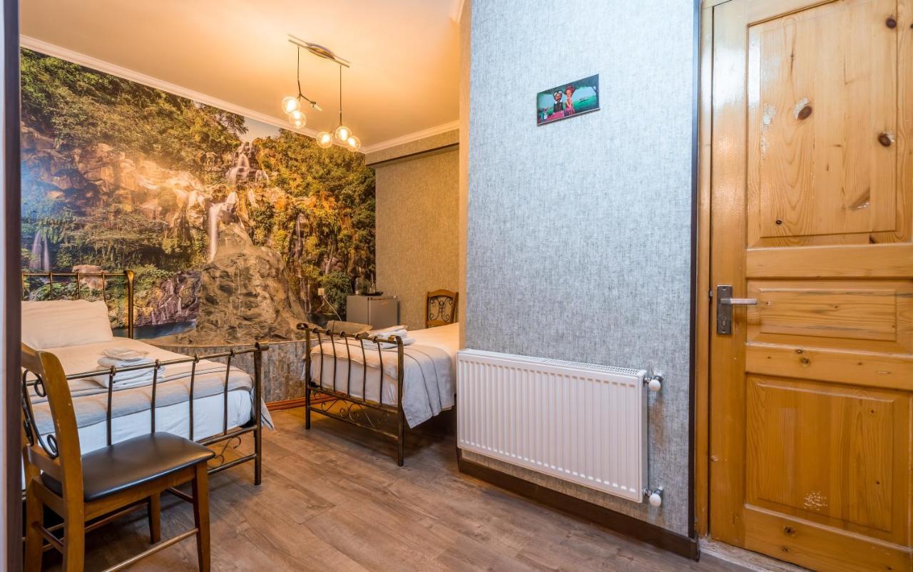 Hotel At Gomi 19 Tbilisi Exterior photo